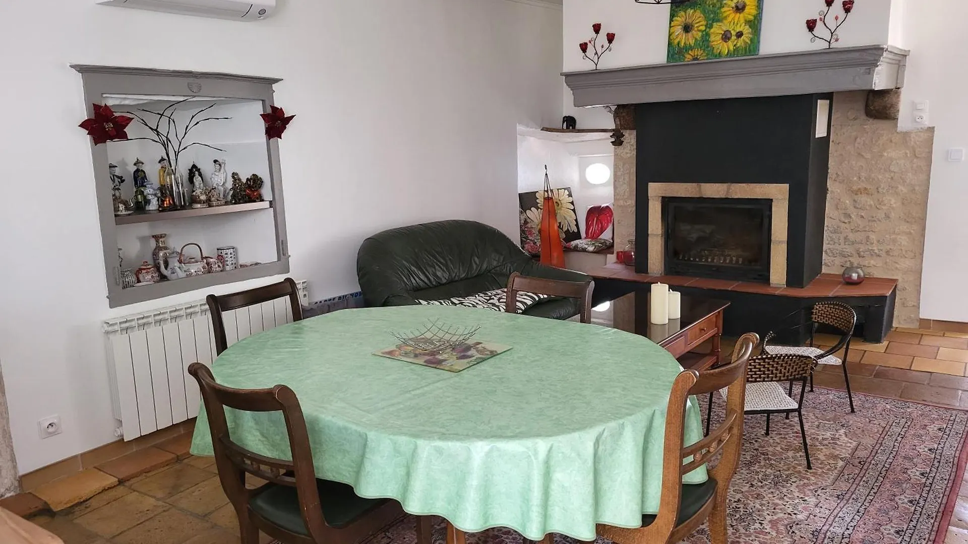 Appartement Maison De Louna Noailles  France